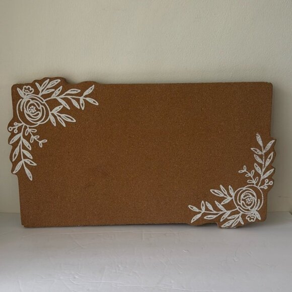 Cork board W 23" x H 13" x D 5/8" - Picture 1 of 8